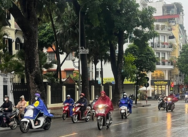 Miền Bắc cao điểm rét buốt, cảnh báo mưa lớn trên biển- Ảnh 1. Miền Bắc cao điểm rét buốt, cảnh báo mưa lớn trên biển- Ảnh 1.