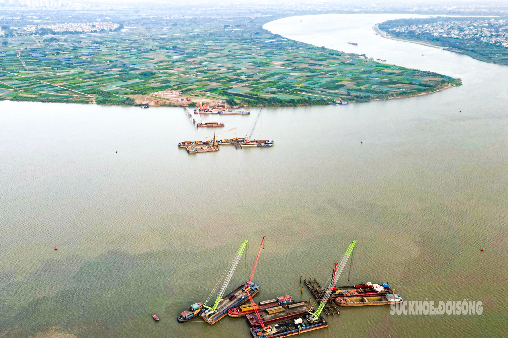 Ngắm đại công trường cầu Ngọc Hồi 11.844 tỷ đồng bắc qua sông Hồng- Ảnh 3.