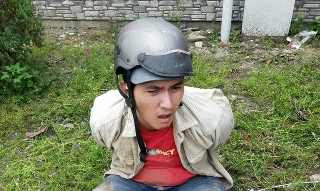 Đang đi vay tiền, 2 thanh niên nảy ý định trộm xe mô tô- Ảnh 1. Đang đi vay tiền, 2 thanh niên nảy ý định trộm xe mô tô- Ảnh 1.