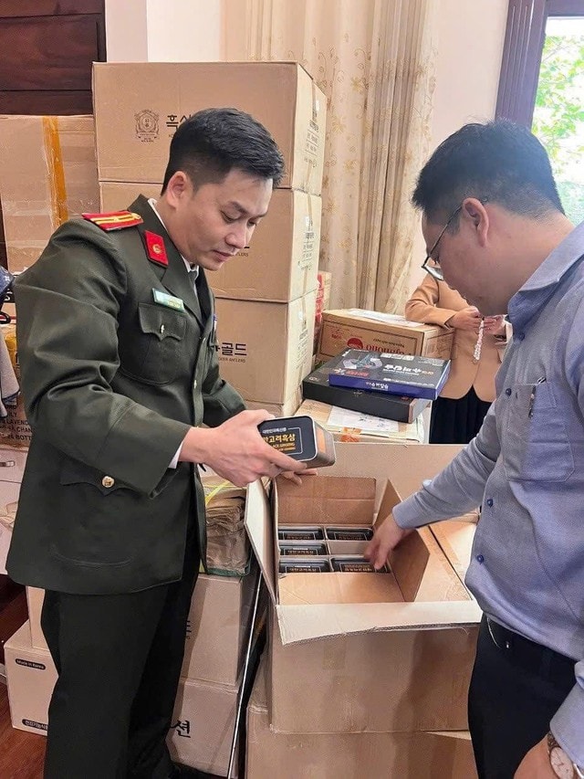 Phát hiện hàng loạt thực phẩm chức năng không nguồn gốc, thổi phồng công dụng- Ảnh 1.