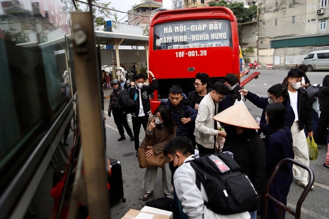 Bến xe Hà Nội ngày cuối nghỉ Tết Dương lịch thế nào?- Ảnh 5.