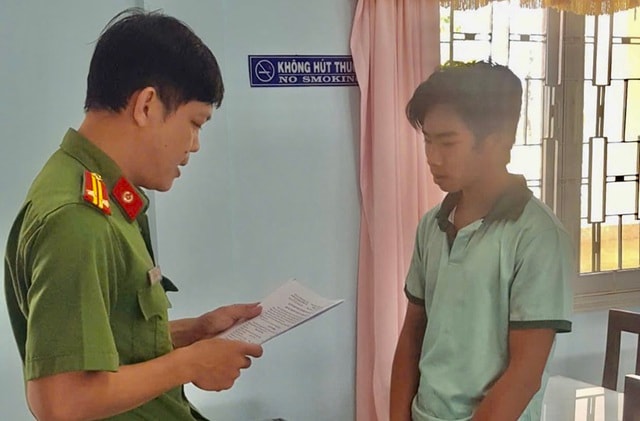 Bắt đối tượng giao cấu với bé gái 15 tuổi- Ảnh 1. Bắt đối tượng giao cấu với bé gái 15 tuổi- Ảnh 1.