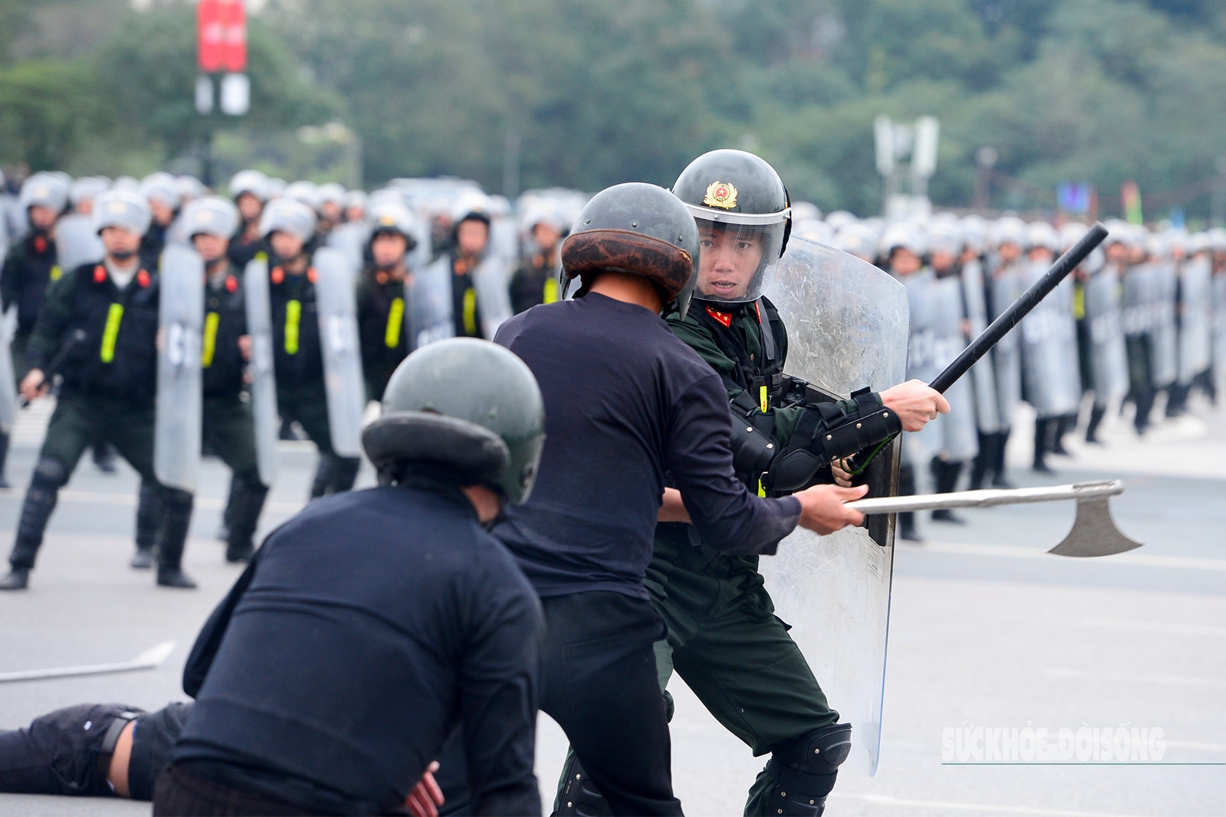 Công an diễn tập phương án bảo vệ Đại hội Đảng- Ảnh 13.