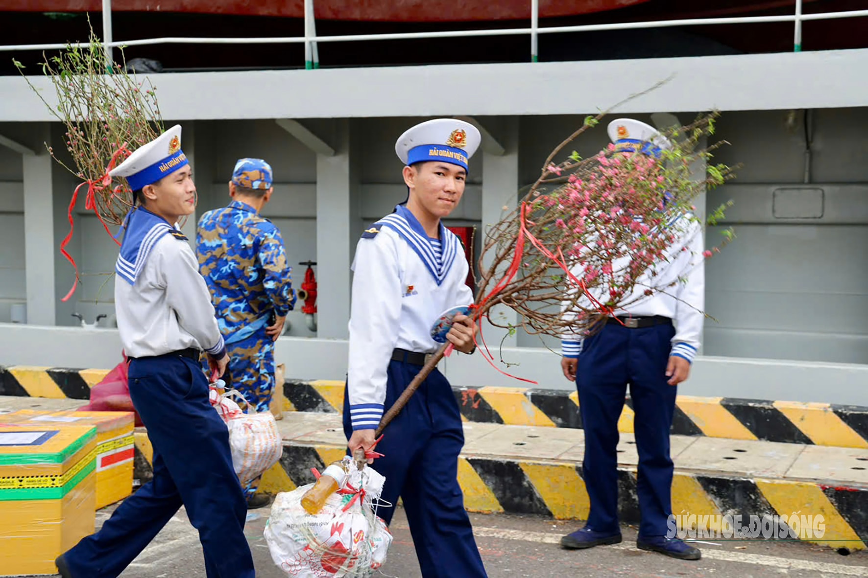 Mùa xuân lên đường ra Trường Sa- Ảnh 3.