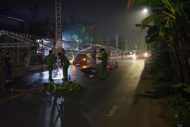 Dựng rạp đám cưới lấn đường gây tai nạn chết người- Ảnh 1.