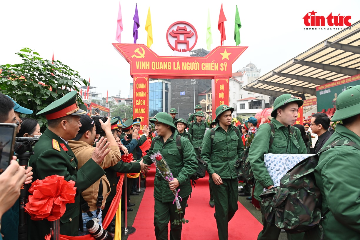 Bộ Quốc phòng trả lời cử tri kiến nghị thay gọi nhập ngũ- Ảnh 1. Bộ Quốc phòng trả lời cử tri kiến nghị thay gọi nhập ngũ- Ảnh 1.