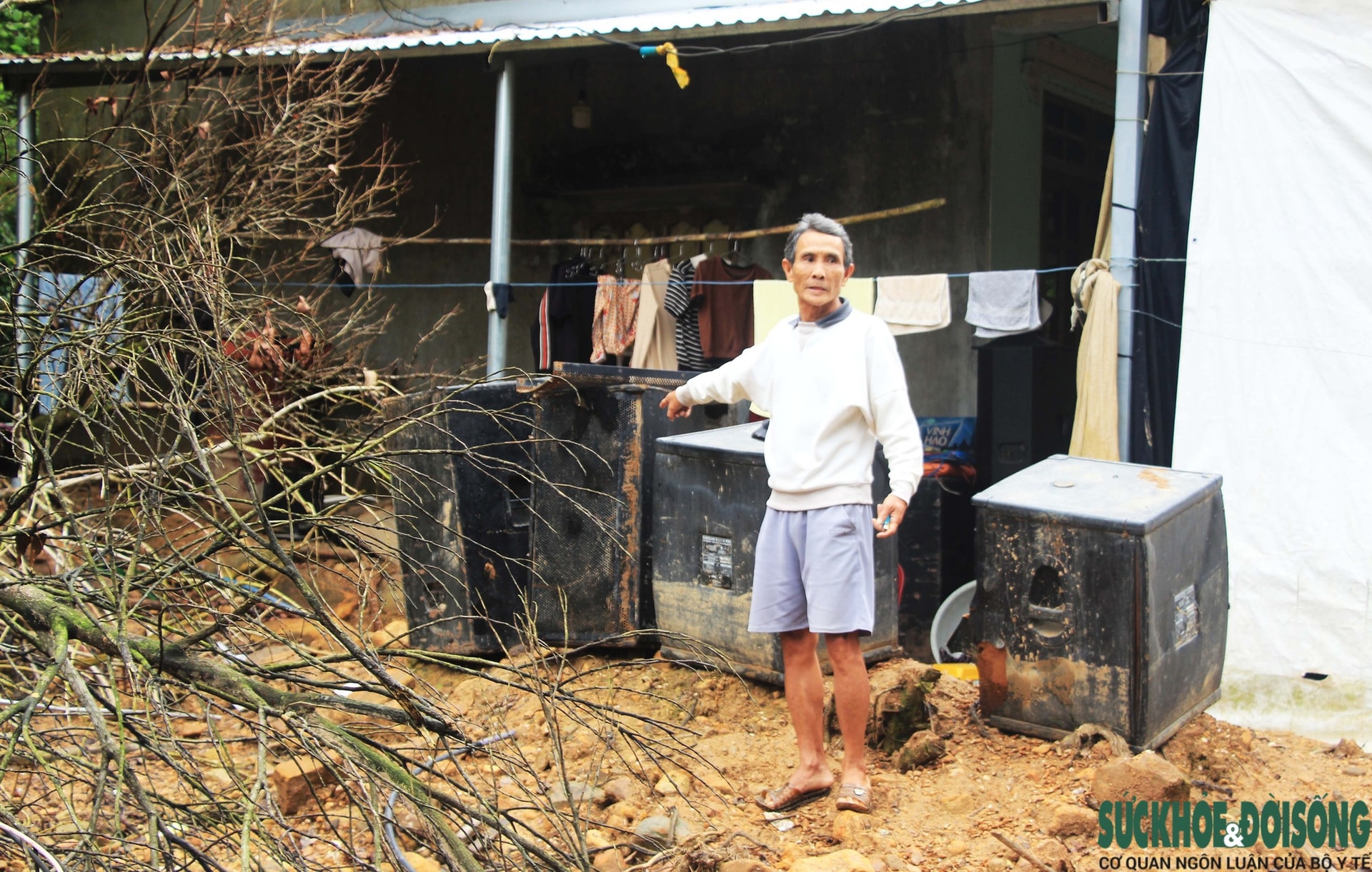 Những giấc ngủ chập chờn dưới chân núi sạt- Ảnh 3.