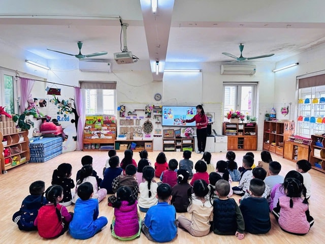 Không khí lạnh tăng cường, học sinh nghỉ học từ mức nhiệt nào?- Ảnh 1.