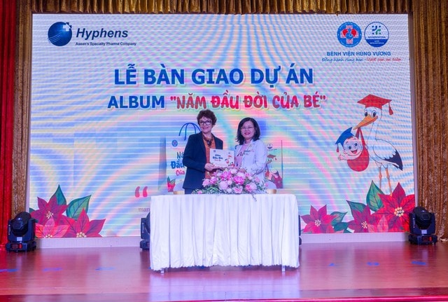 Album 'Năm đầu đời của bé' - Món quà ý nghĩa cho mẹ & bé tại Bệnh viện Hùng Vương- Ảnh 1.