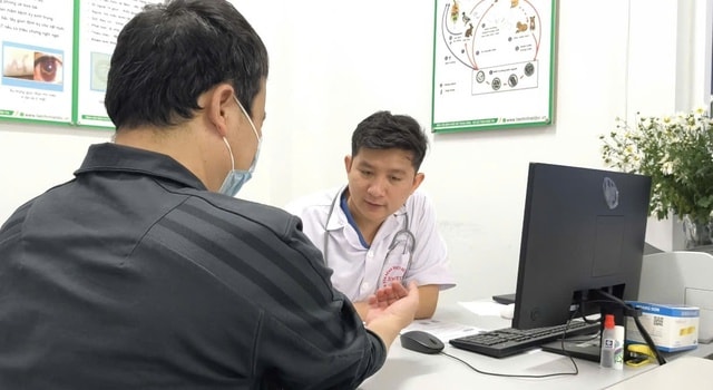 Người đàn ông hay ăn đồ sống và tiết canh, nhiễm sán dây gần 1m- Ảnh 2.