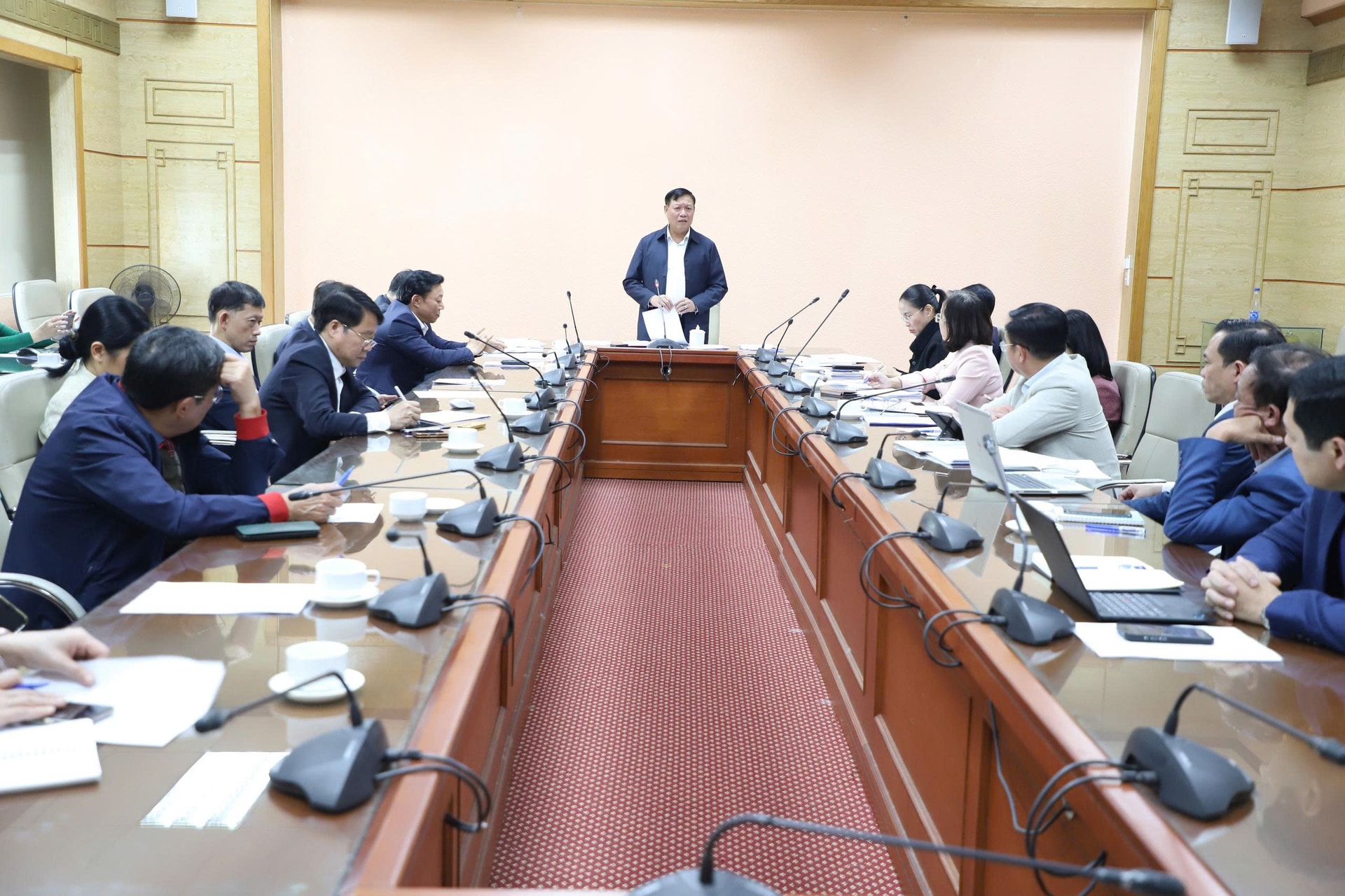 Bộ Y tế họp với Đà Nẵng, Phú Thọ bàn thống nhất chuyển giao 2 bệnh viện- Ảnh 4.