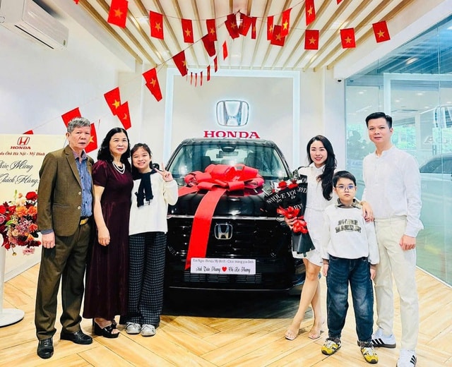 Đầu năm 2026, ô tô đồng loạt giảm giá, 'cú hích' cho kích cầu?- Ảnh 2. Đầu năm 2026, ô tô đồng loạt giảm giá, 'cú hích' cho kích cầu?- Ảnh 2.