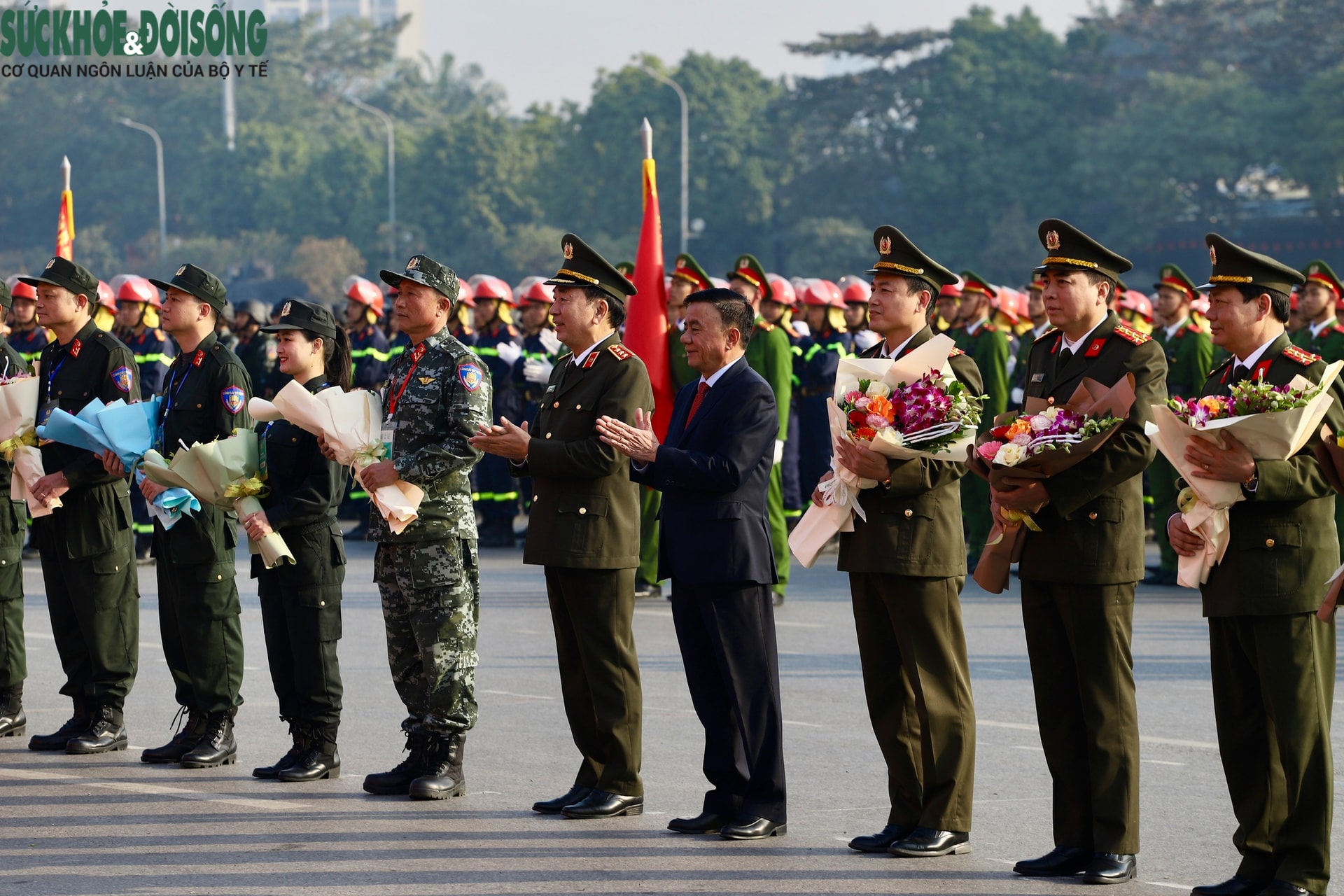 Những hình ảnh ấn tượng trong Lễ xuất quân, diễn tập bảo vệ Đại hội XIV- Ảnh 4.