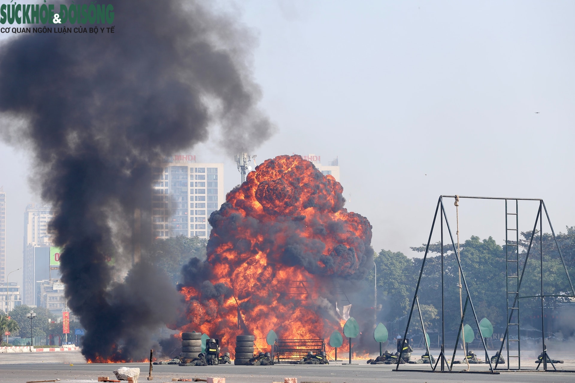 Những hình ảnh ấn tượng trong Lễ xuất quân, diễn tập bảo vệ Đại hội XIV- Ảnh 25.