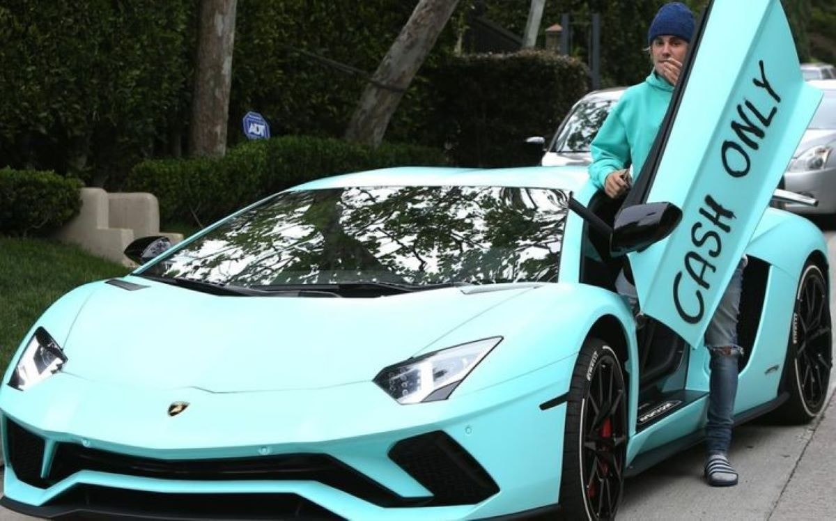 Top 7 siêu xe đắt giá của ngôi sao nhạc pop Justin Bieber - 1