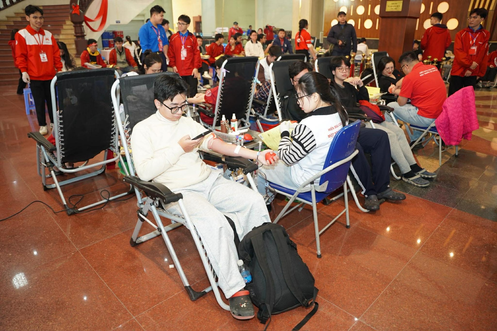 'Chủ nhật Đỏ' 2026 - nhịp cầu nhân ái kết nối những tấm lòng thiện nguyện - Ảnh 1.