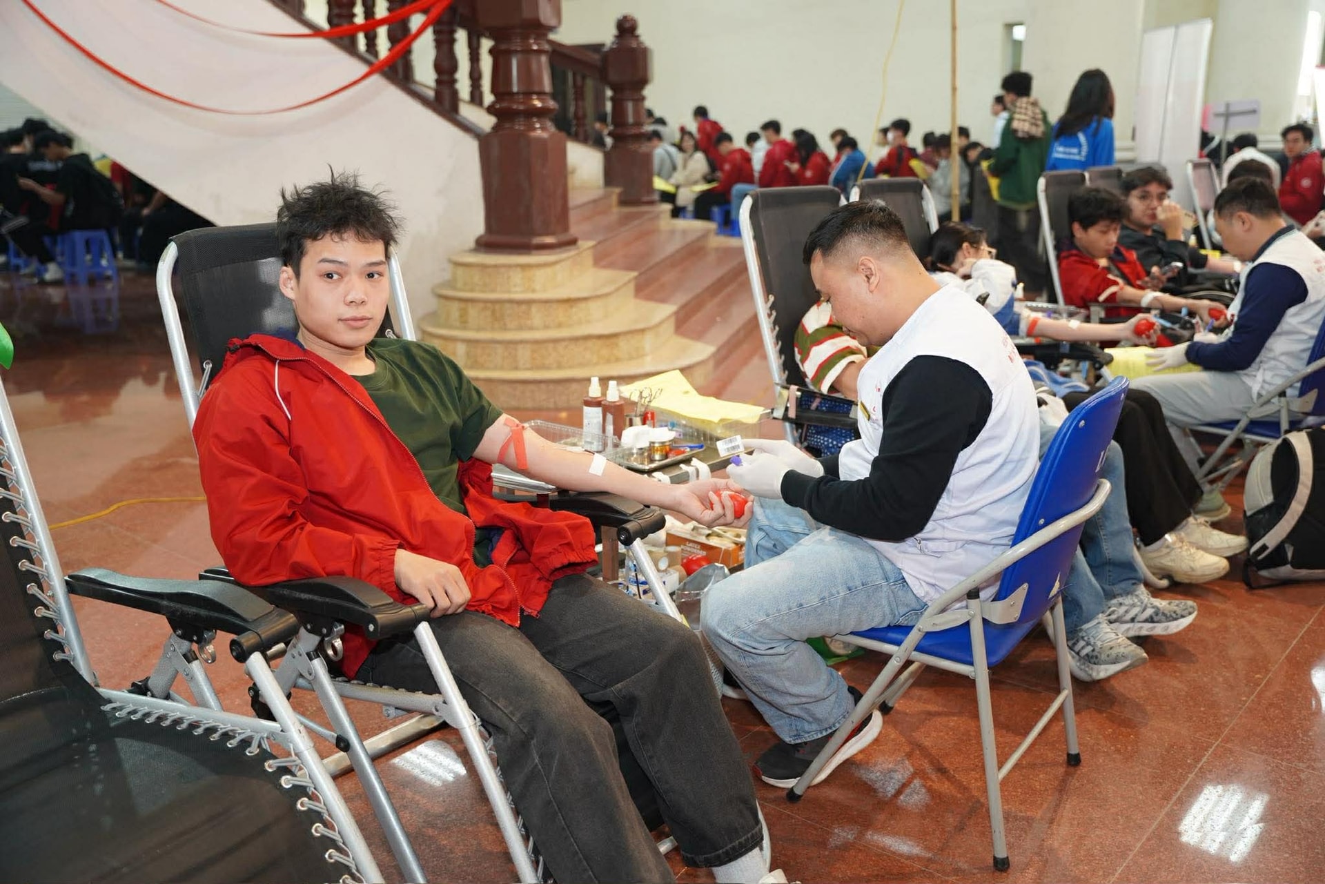 'Chủ nhật Đỏ' 2026 - nhịp cầu nhân ái kết nối những tấm lòng thiện nguyện - Ảnh 3.