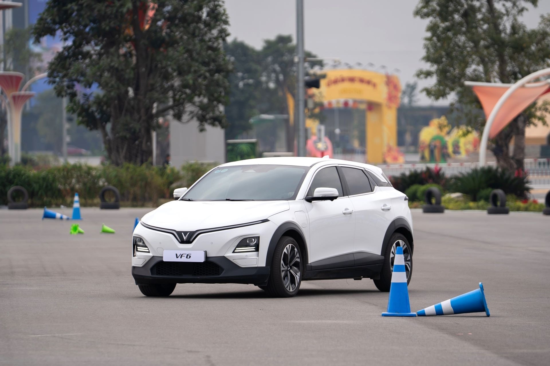 Người dùng Việt tranh thủ mua VinFast VF 6 để 'hưởng lợi sớm' - 2