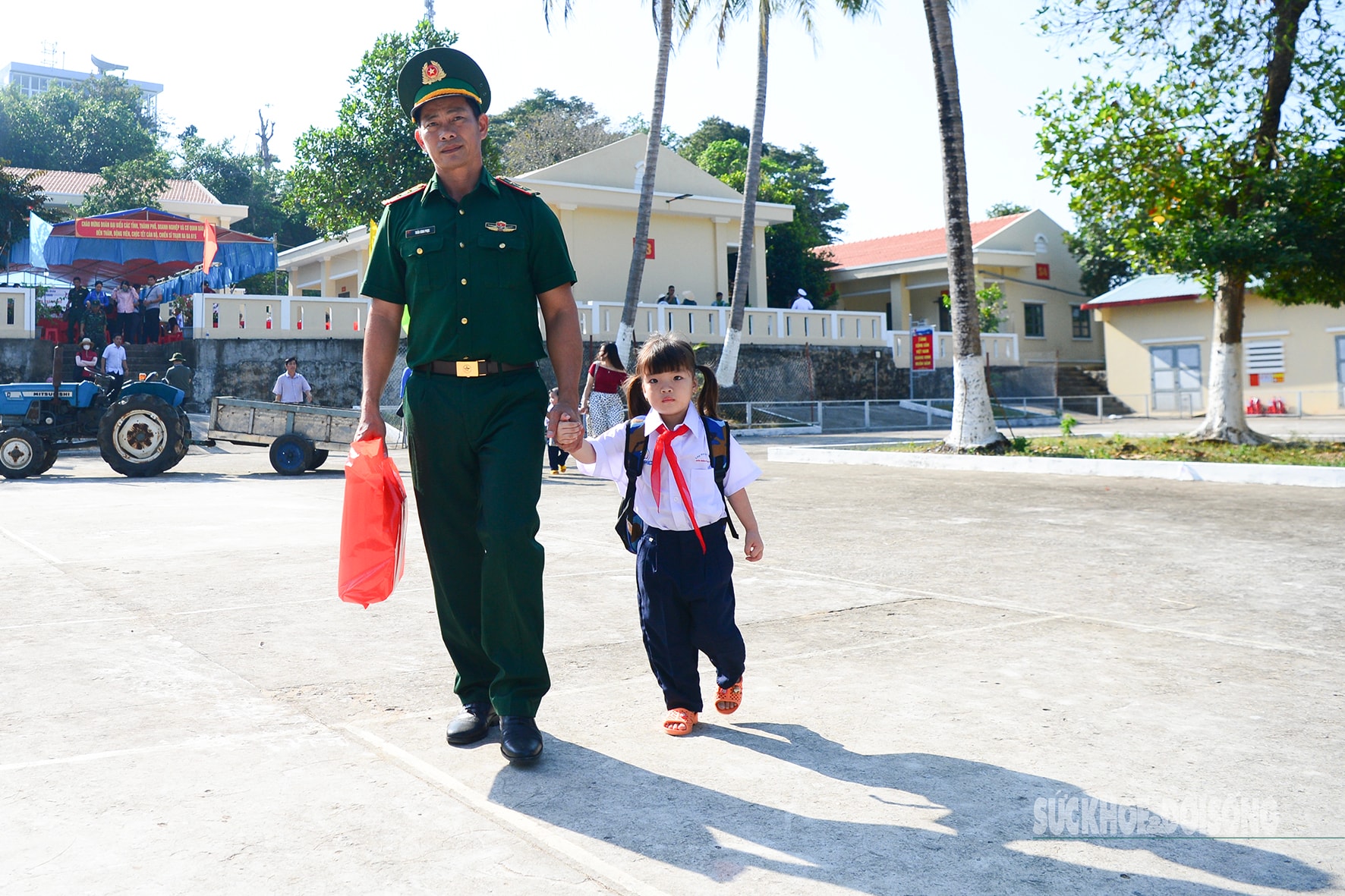 Ấm áp tình quân dân trên đảo Hòn Chuối- Ảnh 13.