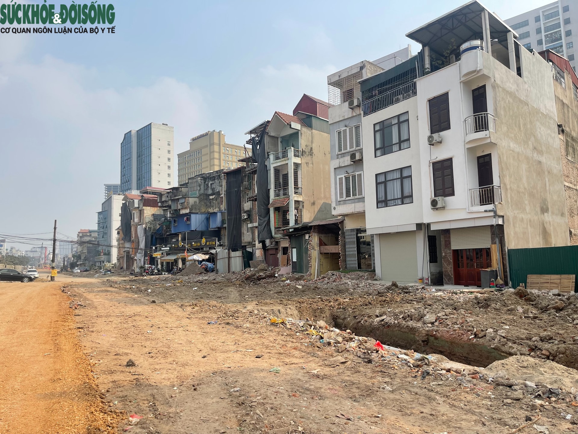 Mở đường Vành đai 1: Nhà ngõ thành mặt phố, giá vượt 300 triệu đồng/m²- Ảnh 4.