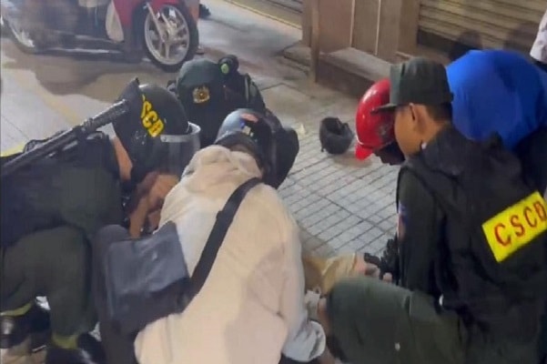 Tuần tra đêm, Cảnh sát cơ động cứu người trong ‘thời gian vàng’- Ảnh 2.