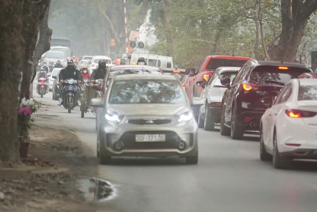 Năm 2026, mua ô tô phải nộp các khoản phí nào?- Ảnh 1.