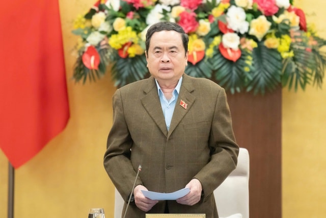 Chuyển đổi từ xe xăng sang xe điện: Cử tri mong lộ trình hợp lý, khả thi- Ảnh 1. Chuyển đổi từ xe xăng sang xe điện: Cử tri mong lộ trình hợp lý, khả thi- Ảnh 1.