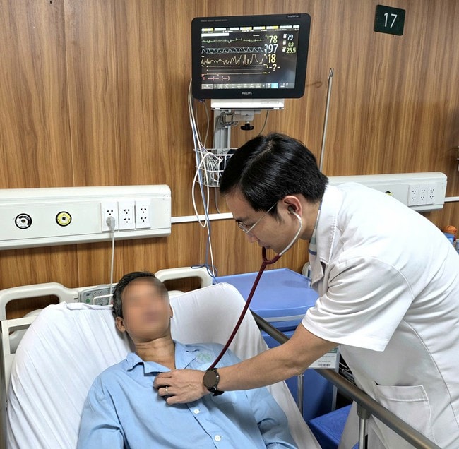 Sức khỏe 3 bệnh nhân ngộ độc hạt củ đậu ở Ninh Bình hiện ra sao?- Ảnh 1.