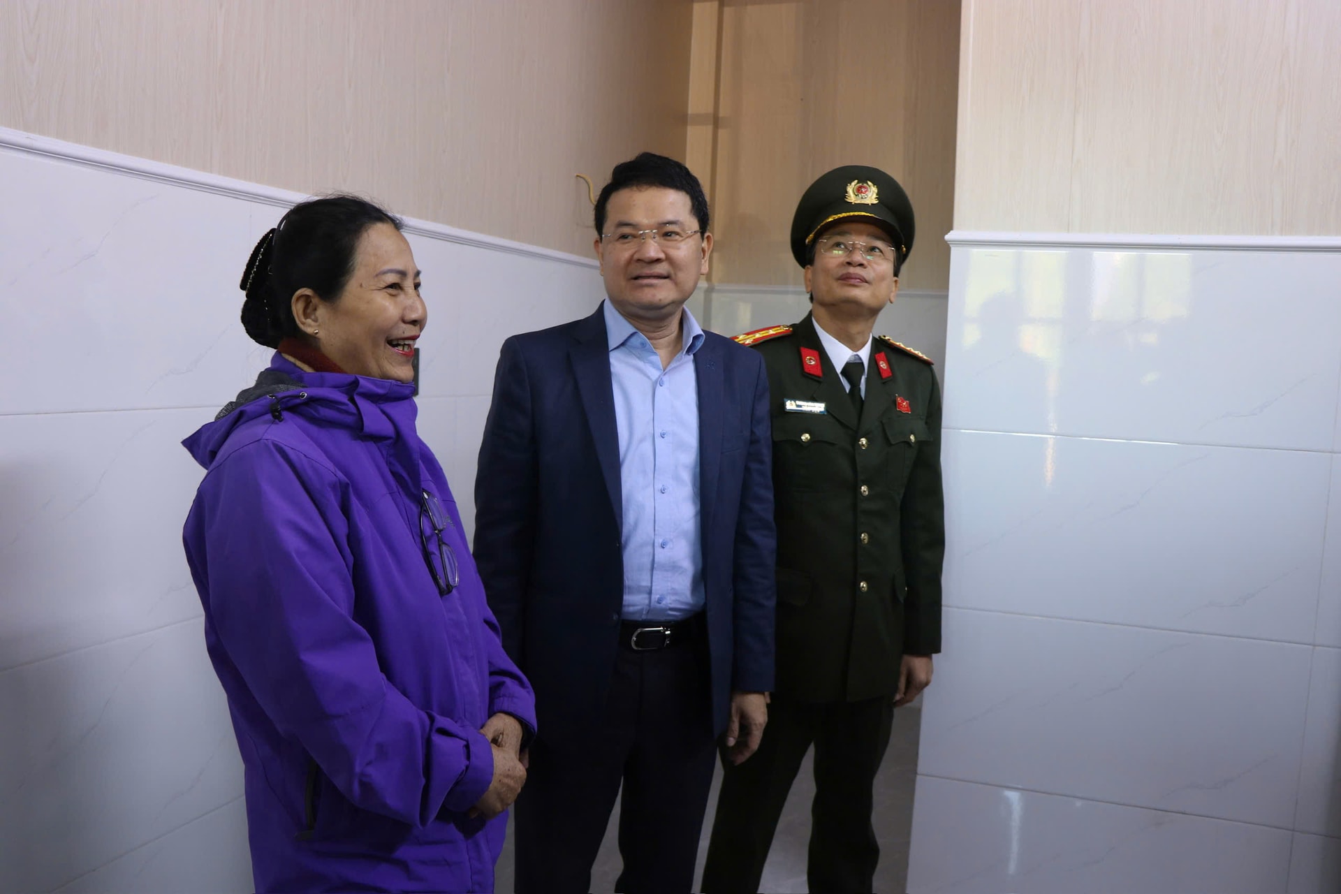 Người dân vùng sạt lở ở Huế đón niềm vui an cư khi 'Chiến dịch Quang Trung' về đích sớm- Ảnh 7.