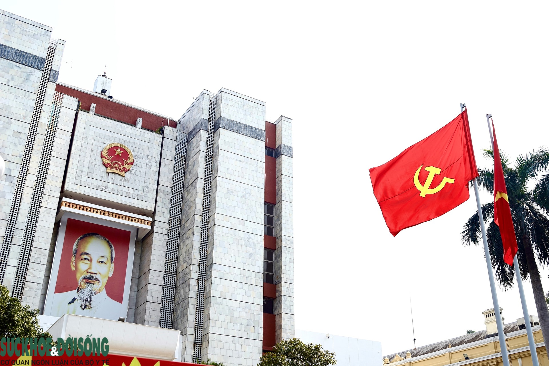 Hà Nội rực rỡ sắc cờ chào mừng Đại hội XIV của Đảng- Ảnh 7.