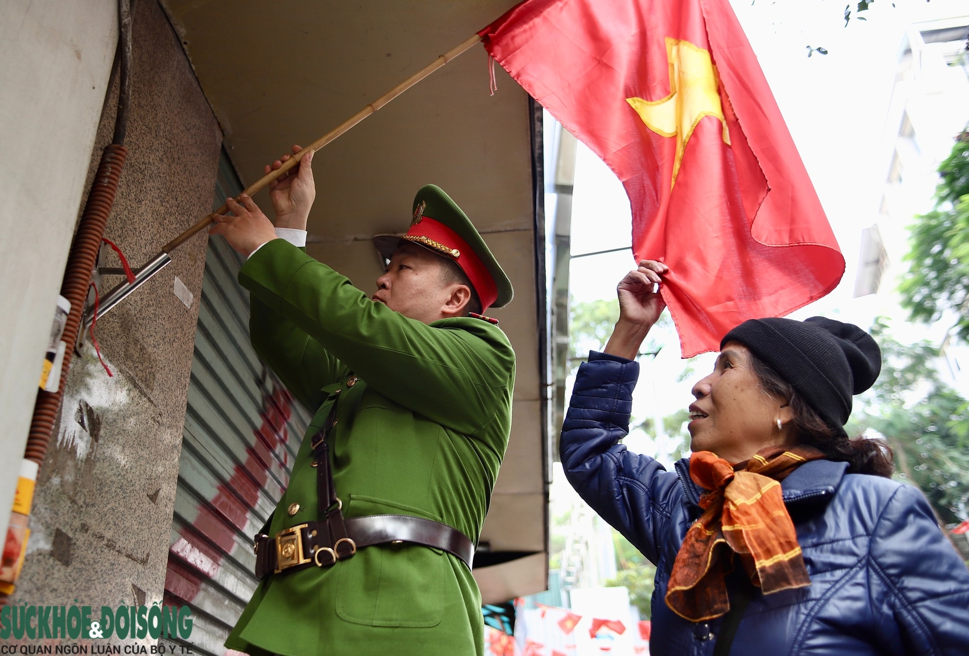 Hà Nội rực rỡ sắc cờ chào mừng Đại hội XIV của Đảng- Ảnh 16.