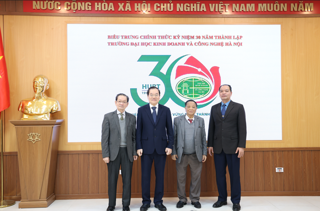 Lan tỏa niềm tự hào HUBT qua cuộc thi sáng tác Logo, Slogan kỷ niệm 30 năm thành lập- Ảnh 1.