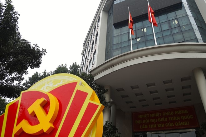 Hà Nội rực rỡ sắc cờ chào mừng Đại hội XIV của Đảng- Ảnh 8.