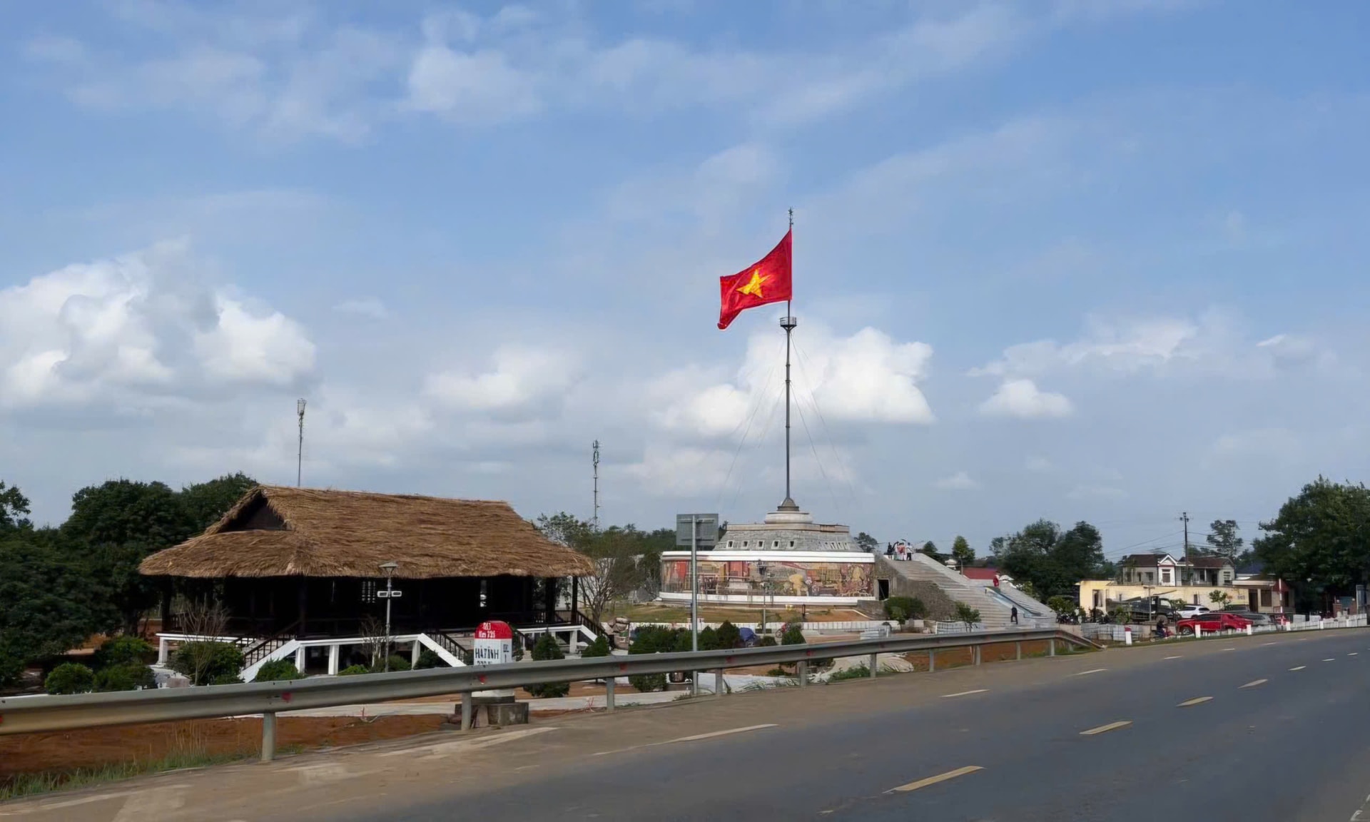 Dự án Công viên Thống nhất tại Khu di tích đôi bờ Hiền Lương - Bến Hải hiện ra sao?- Ảnh 1.