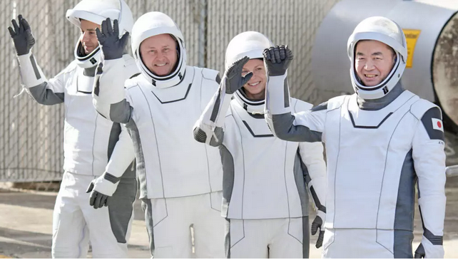 Cuộc sơ tán y tế từ Trạm Vũ trụ Quốc tế lần đầu trong lịch sử của NASA- Ảnh 1.