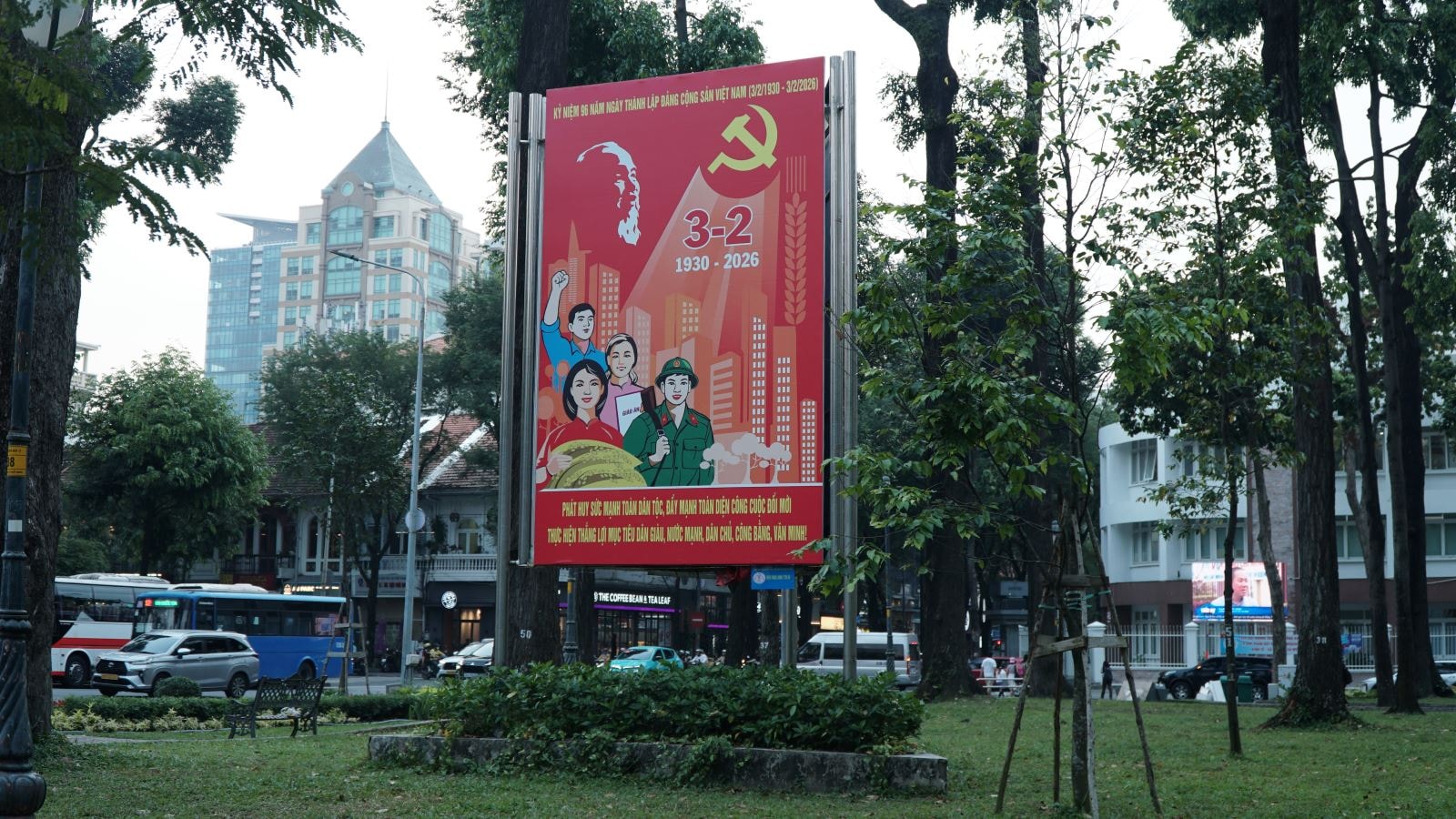 Thành phố mang tên Bác rực rỡ cờ hoa chào mừng Đại hội XIV của Đảng- Ảnh 6.