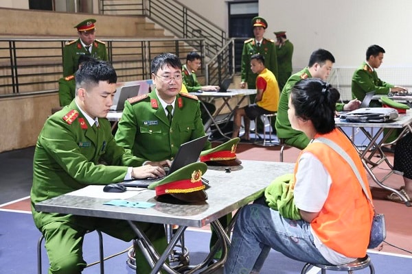 Triệt phá đường dây lừa đảo tại Campuchia, bắt giữ 205 đối tượng- Ảnh 3.