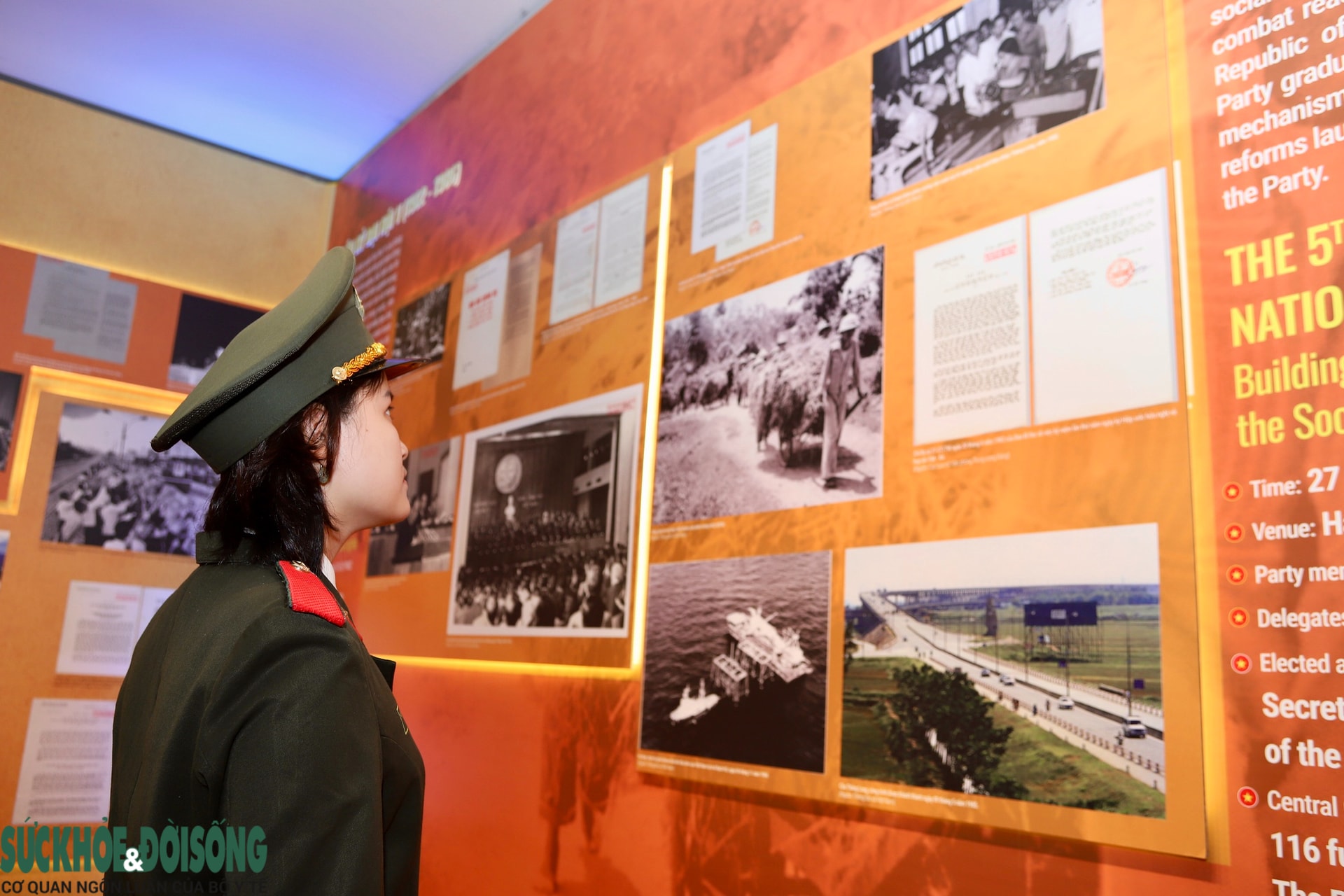 Triển lãm 'Từ Đại hội đến Đại hội' góp phần tái hiện chặng đường phát triển vẻ vang của Đảng- Ảnh 7.