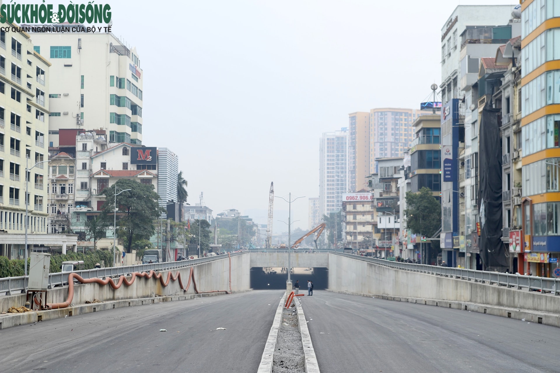 Cận cảnh hầm chui Kim Đồng những ngày nước rút chuẩn bị thông xe kỹ thuật- Ảnh 2.