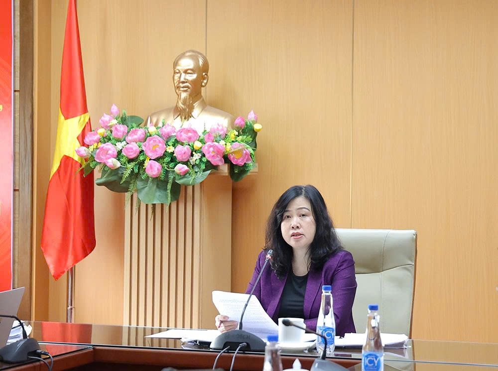 Bộ Y tế đề xuất tăng mức phụ cấp cho nhân viên y tế thôn, tổ dân phố và cô đỡ thôn, bản- Ảnh 1.