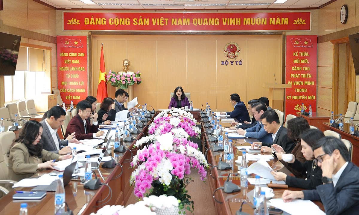 Bộ Y tế đề xuất tăng mức phụ cấp cho nhân viên y tế thôn, tổ dân phố và cô đỡ thôn, bản- Ảnh 5.