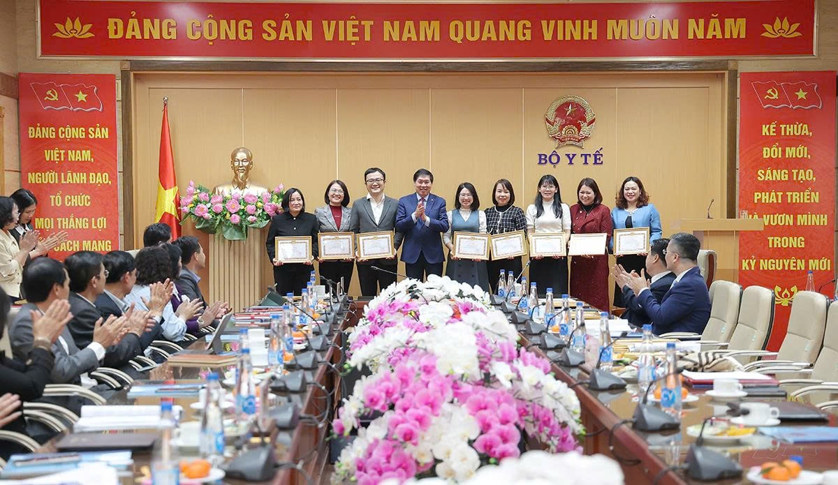 Phát huy vai trò cơ quan tham mưu của Bộ Y tế, xây dựng nội dung tham mưu có chiều sâu, dài hơi và chiến lược- Ảnh 10.