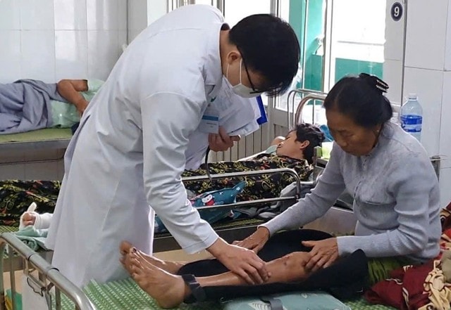 Chăm sóc sức khỏe bắt đầu từ trạm y tế ở Đà Nẵng- Ảnh 1.