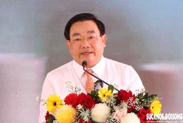 Ông Trịnh Minh Hoàng - Phó Chủ tịch UBND tỉnh Khánh Hòa phát biểu tại lễ khởi động dự án thành phần 1. Ảnh: Duy Ngọc