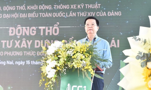 Phó Thủ tướng Mai Văn Chính dự Lễ động thổ dự án cầu Cát Lái chào mừng Đại hội lần thứ XIV của Đảng- Ảnh 2.