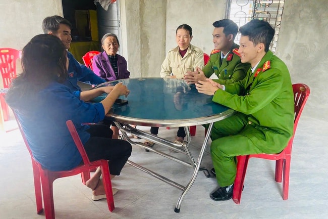 Trao mái ấm, đón xuân sớm ở vùng quê Hà Tĩnh- Ảnh 3.