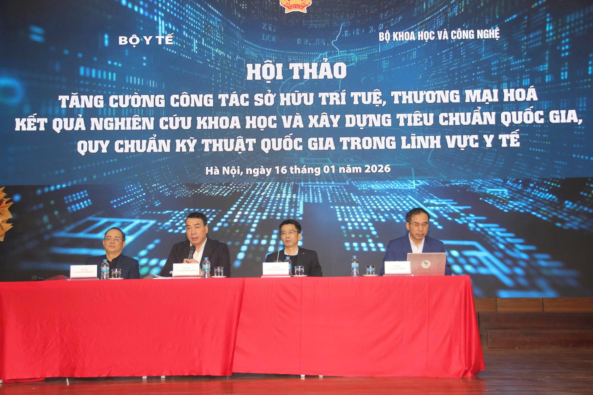 Vai trò quan trọng của tiêu chuẩn, quy chuẩn kỹ thuật quốc gia, sở hữu trí tuệ trong khoa học công nghệ, đổi mới sáng tạo y tế- Ảnh 3.