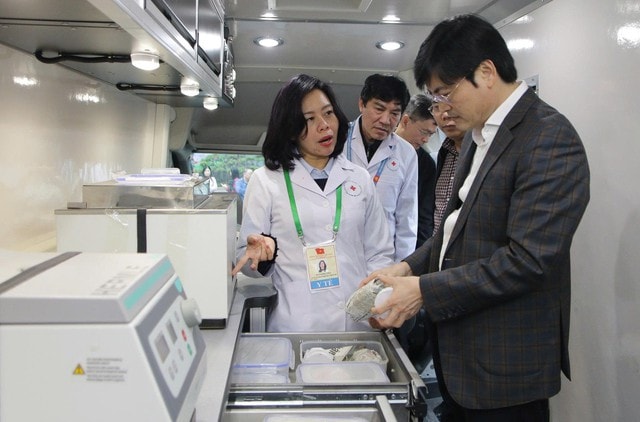 Ngành Y tế Hà Nội ra quân, sẵn sàng phục vụ Đại hội XIV của Đảng- Ảnh 1.