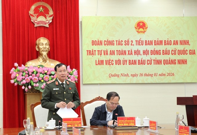 Thượng tướng Lê Tấn Tới: Không để bị động, bất ngờ trong bảo đảm an ninh bầu cử tại Quảng Ninh- Ảnh 1. Thượng tướng Lê Tấn Tới: Không để bị động, bất ngờ trong bảo đảm an ninh bầu cử tại Quảng Ninh- Ảnh 1.