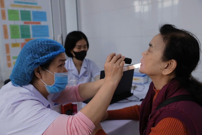 Người dân Hà Nội được khám thông minh tại 2 'trạm y tế 4.0' toàn diện đầu tiên- Ảnh 4. Người dân Hà Nội được khám thông minh tại 2 'trạm y tế 4.0' toàn diện đầu tiên- Ảnh 4.